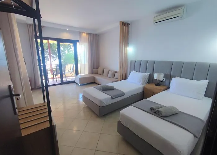 Mina's House * Nikiti (Sithonia)
