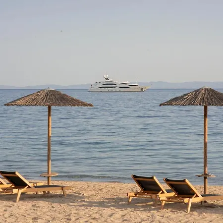 Mina's House Beachfront