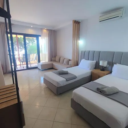 Mina's House * Nikiti (Sithonia)