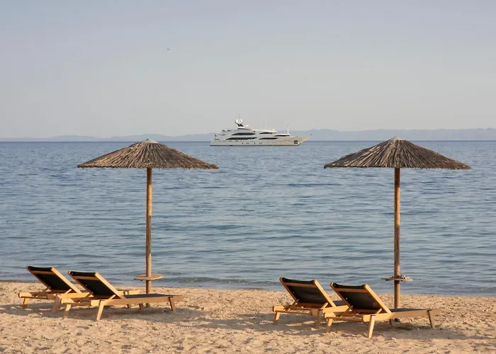 Mina's House Beachfront