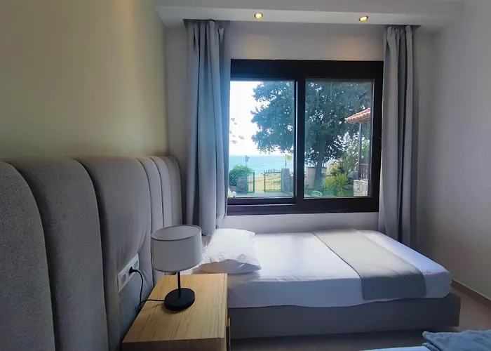 Mina's House Beachfront Appartamento