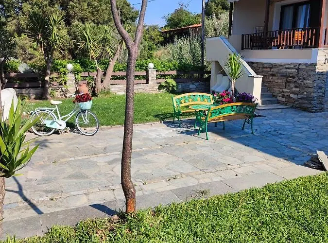 Mina's House Beachfront Appartamento